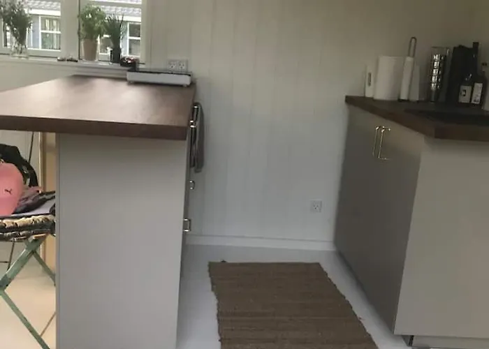 Apartamento Small Cozy House By The *