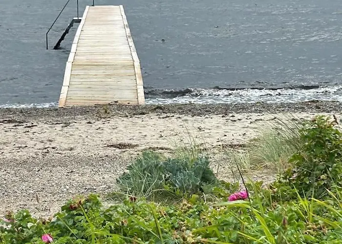 Apartment Small Cozy House By The